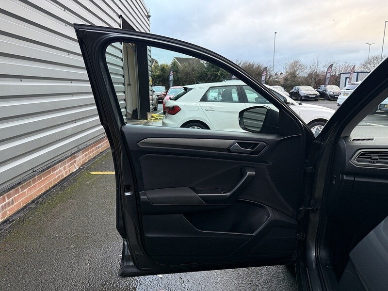 Used Volkswagen T-Roc 2021 for sale - 77149313: Photo 35