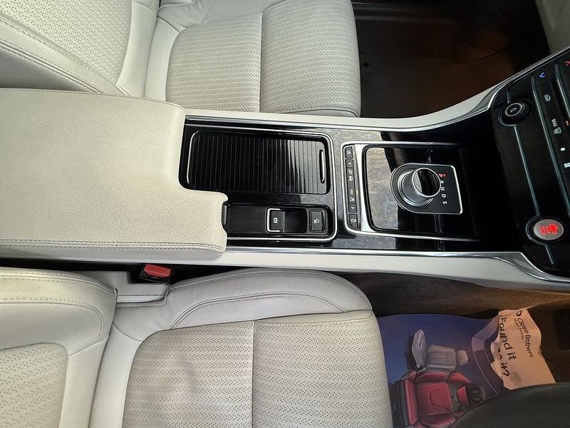 Used Jaguar XF 2016 for sale - 76831642: Photo 20