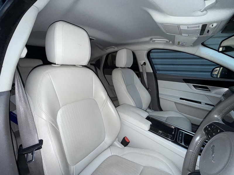 Used Jaguar XF 2016 for sale - 76831642: Photo 27