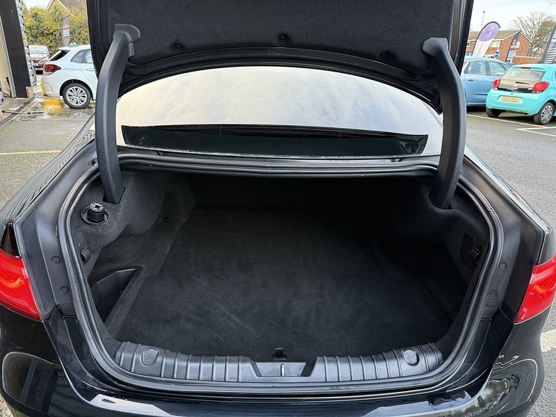 Used Jaguar XF 2016 for sale - 76831642: Photo 31