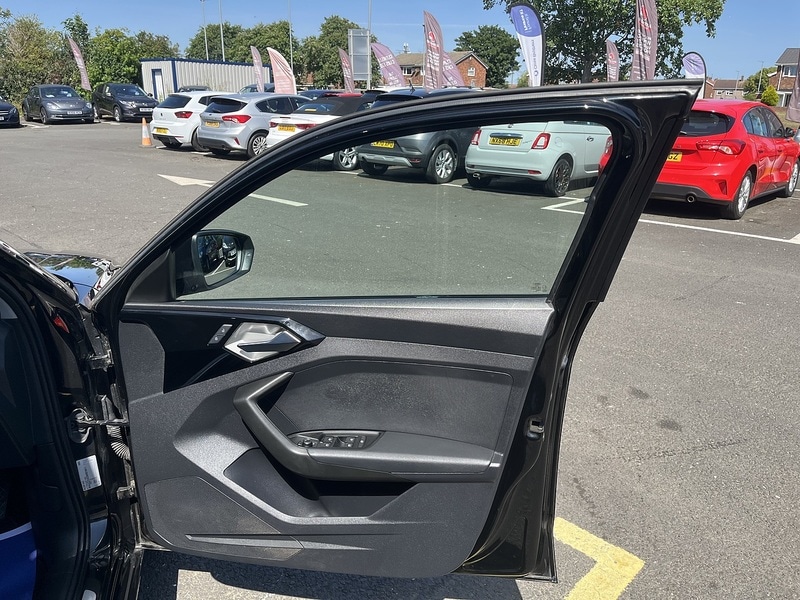 Used Audi A1 2021 for sale - 76627000: Photo 35