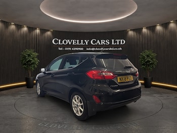 Used Ford Fiesta 2018 for sale - 78620202: Photo