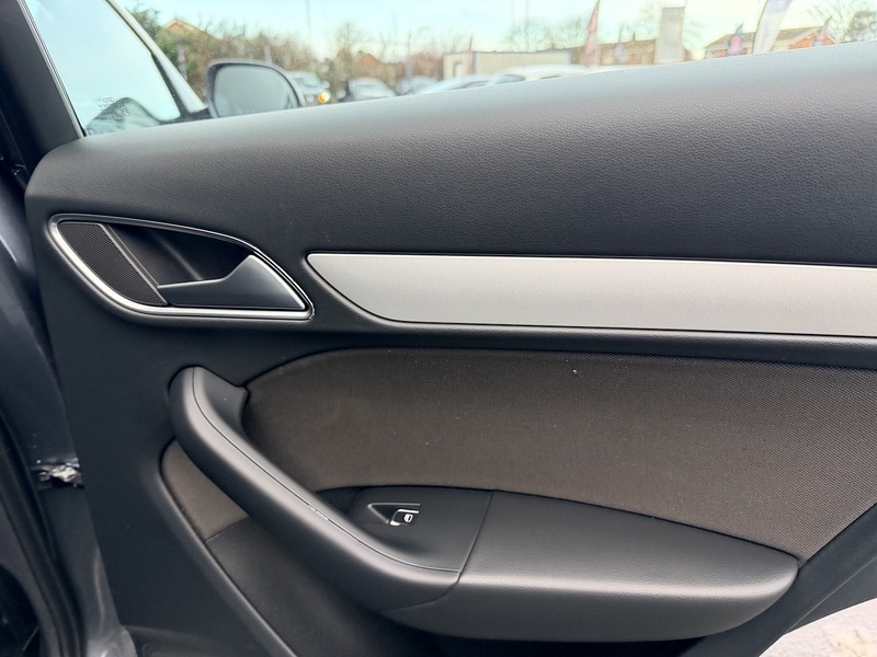 Used Audi Q3 2017 for sale - 77034327: Photo 14