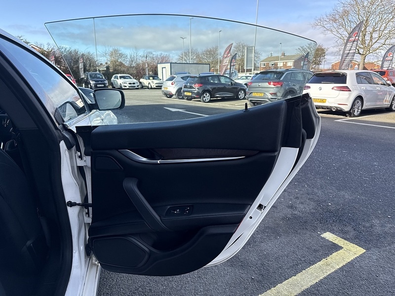 Used Maserati Ghibli 2015 for sale - 77605244: Photo 13