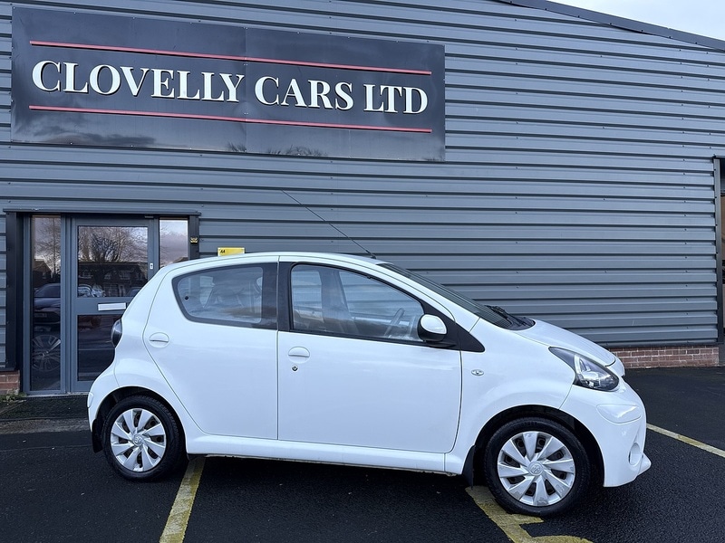 Used Toyota AYGO 2013 for sale - 76682353: Photo 12
