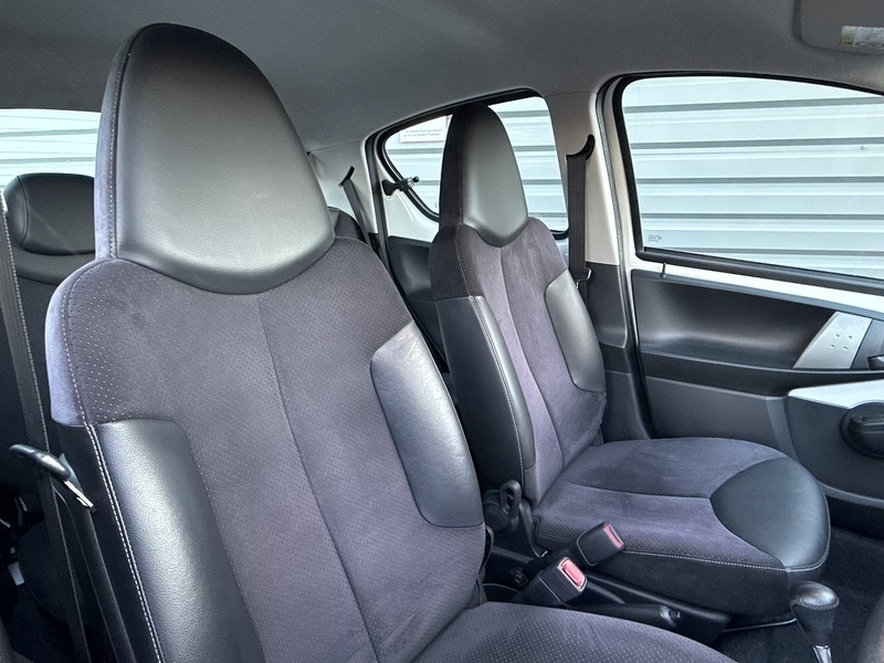 Used Toyota AYGO 2013 for sale - 76682353: Photo 20