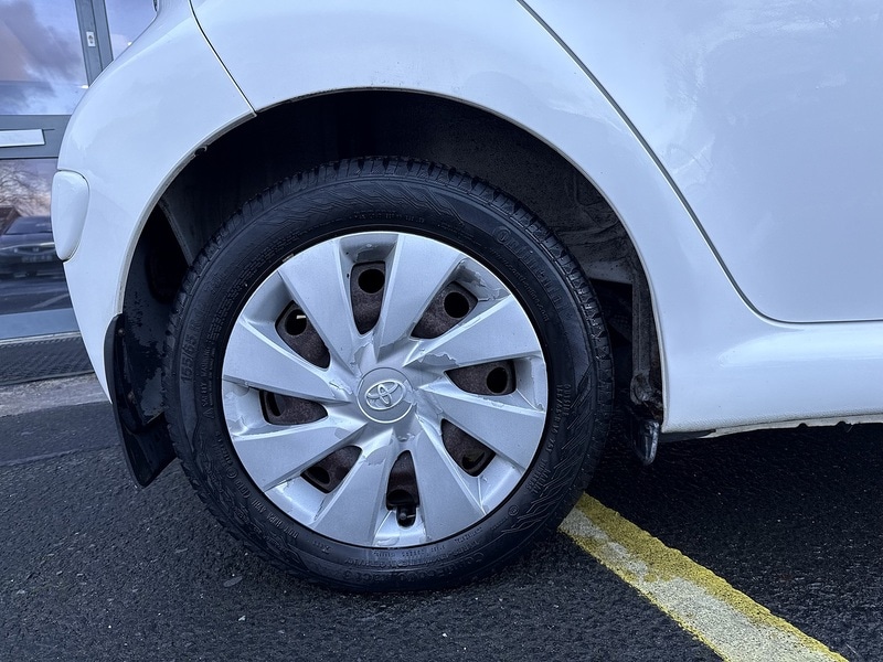 Used Toyota AYGO 2013 for sale - 76682353: Photo 22