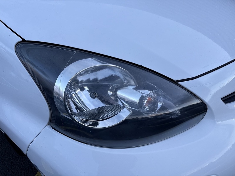 Used Toyota AYGO 2013 for sale - 76682353: Photo 26