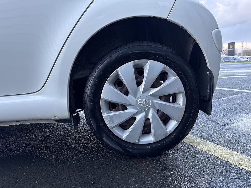 Used Toyota AYGO 2013 for sale - 76682353: Photo 33