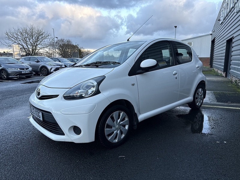 Used Toyota AYGO 2013 for sale - 76682353: Photo 35