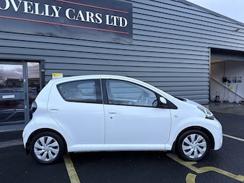 Used Toyota AYGO 2013 for sale - 76682353: Photo