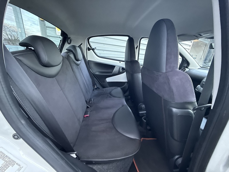 Used Toyota AYGO 2013 for sale - 76682353: Photo 57