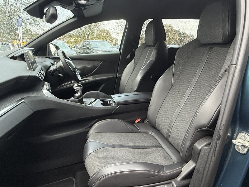 Used Peugeot 5008 2017 for sale - 76627024: Photo 15