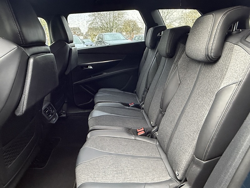 Used Peugeot 5008 2017 for sale - 76627024: Photo 36