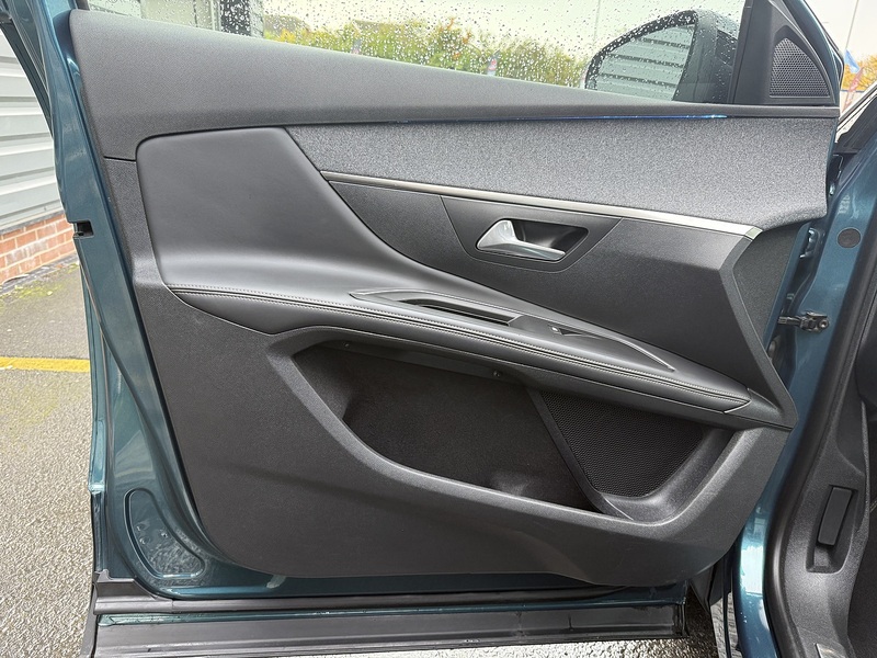 Used Peugeot 5008 2017 for sale - 76627024: Photo 57