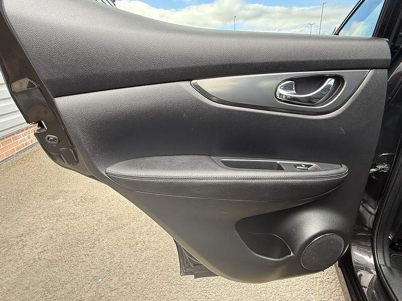 Used Nissan Qashqai 2017 for sale - 78065120: Photo 28