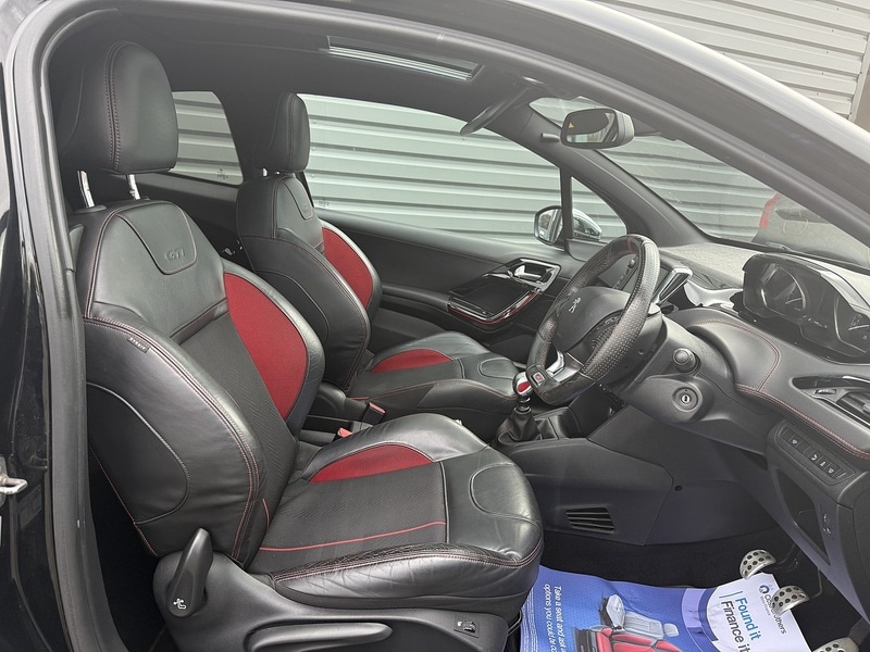 Used Peugeot 208 2016 for sale - 76627016: Photo 12