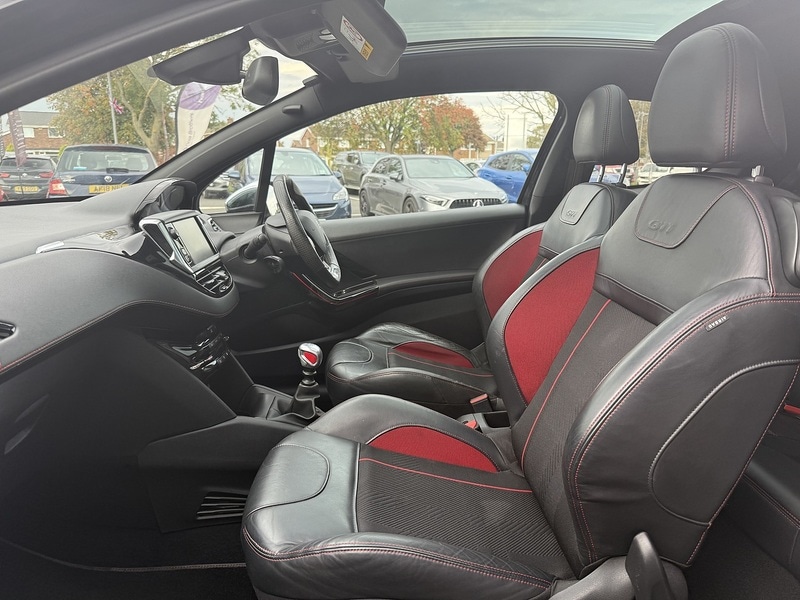 Used Peugeot 208 2016 for sale - 76627016: Photo 28