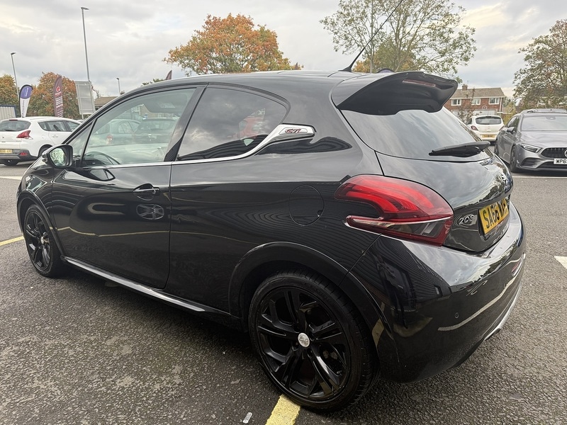 Used Peugeot 208 2016 for sale - 76627016: Photo 4