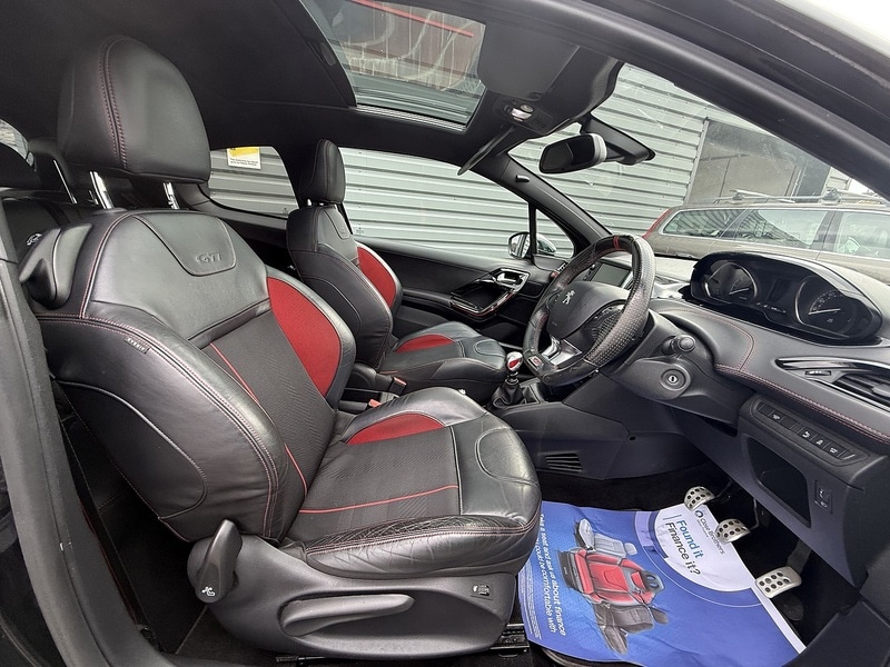 Used Peugeot 208 2016 for sale - 76627016: Photo 45