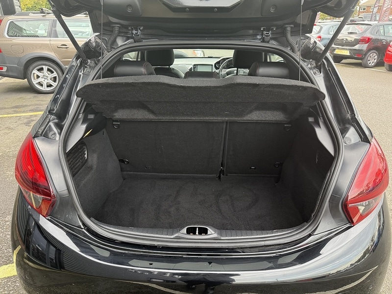 Used Peugeot 208 2016 for sale - 76627016: Photo 65