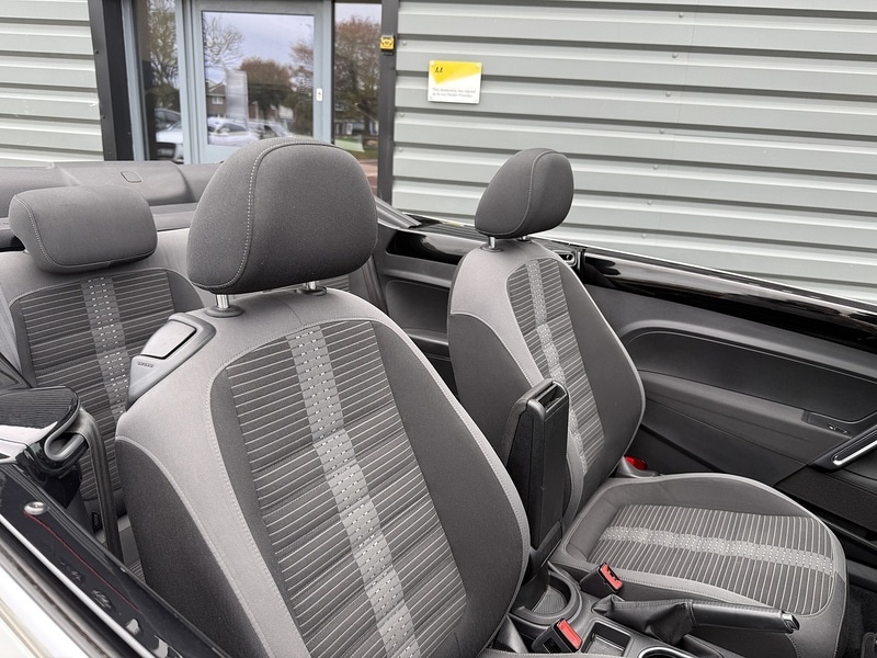 Used Volkswagen Beetle 2016 for sale - 76627009: Photo 12