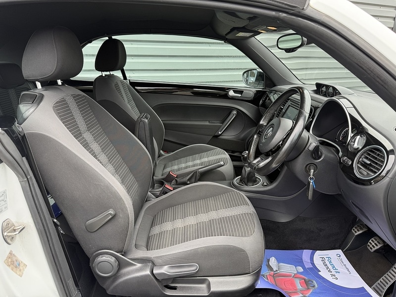 Used Volkswagen Beetle 2016 for sale - 76627009: Photo 26