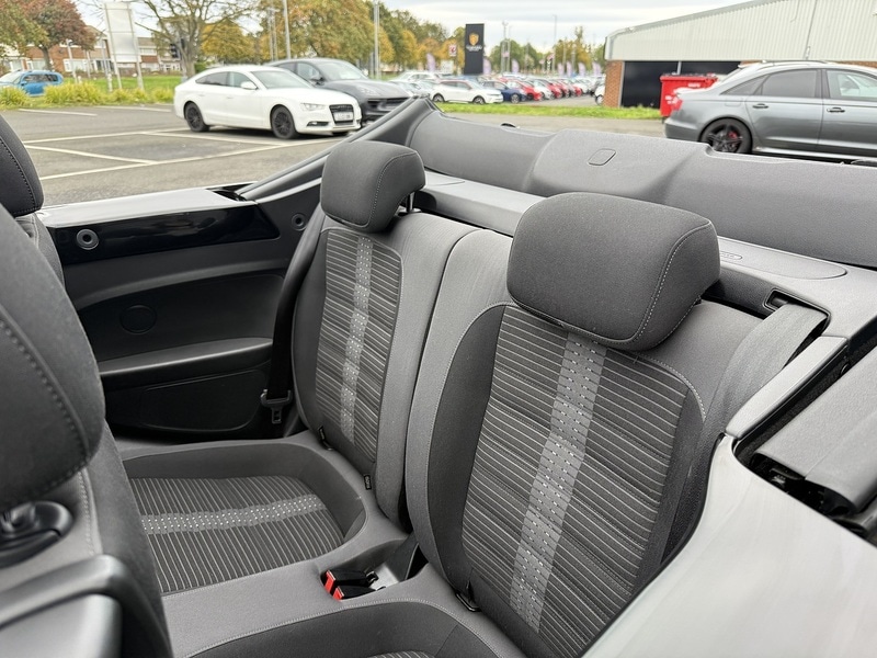 Used Volkswagen Beetle 2016 for sale - 76627009: Photo 47