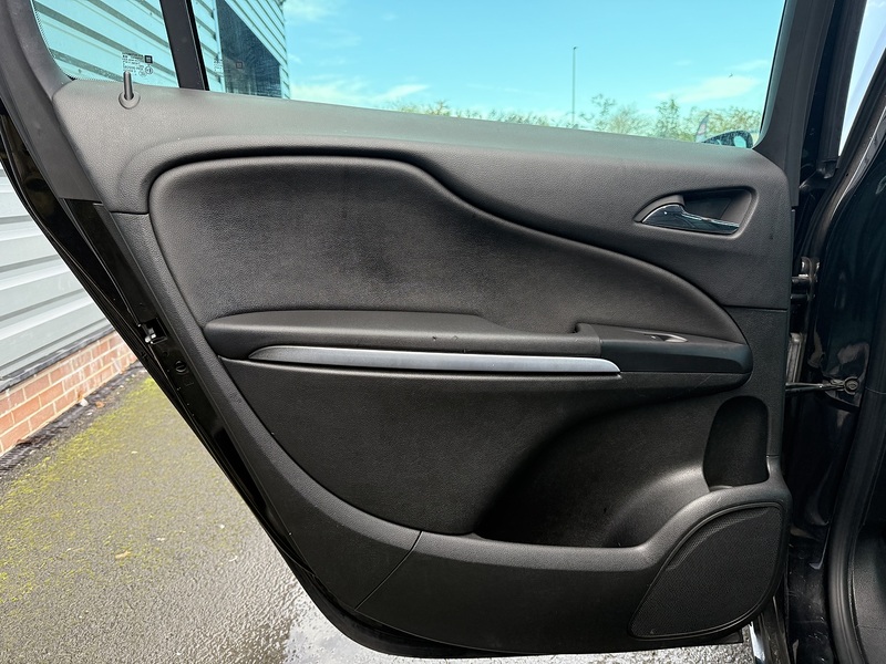 Used Vauxhall Zafira 2018 for sale - 77906070: Photo 13