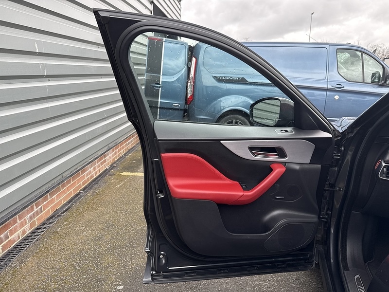 Used Jaguar F-Pace for sale - 77984922: Photo 36