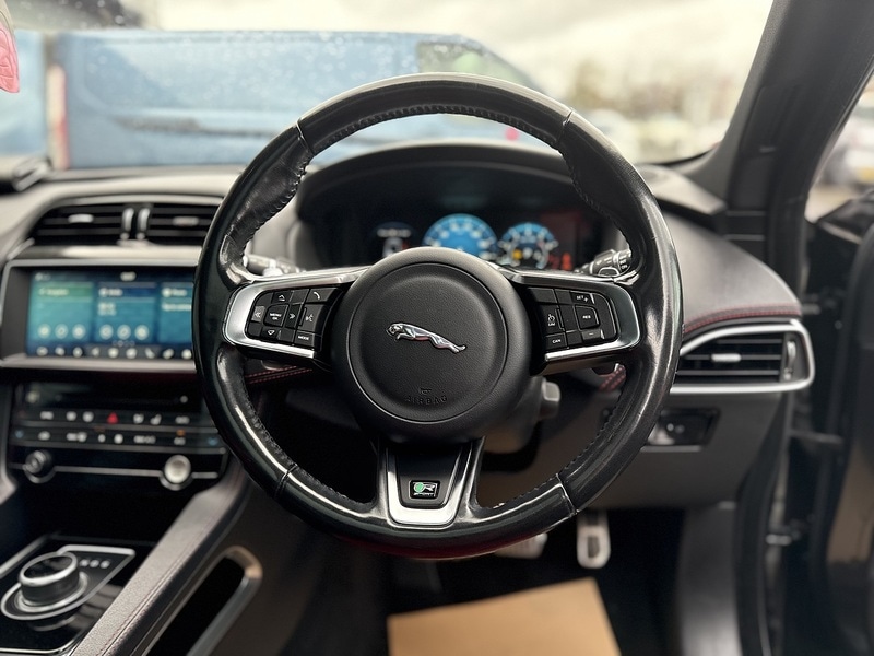 Used Jaguar F-Pace for sale - 77984922: Photo 44