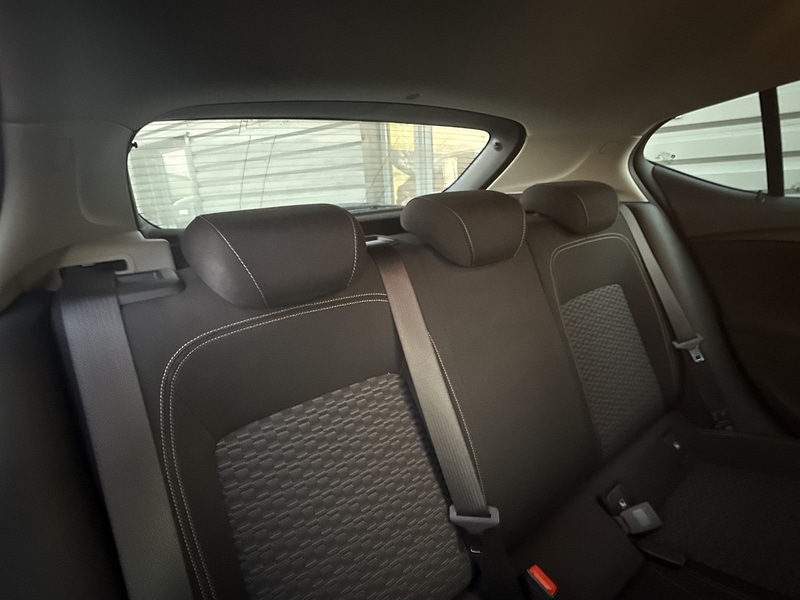 Used Vauxhall Astra 2018 for sale - 76618273: Photo 62