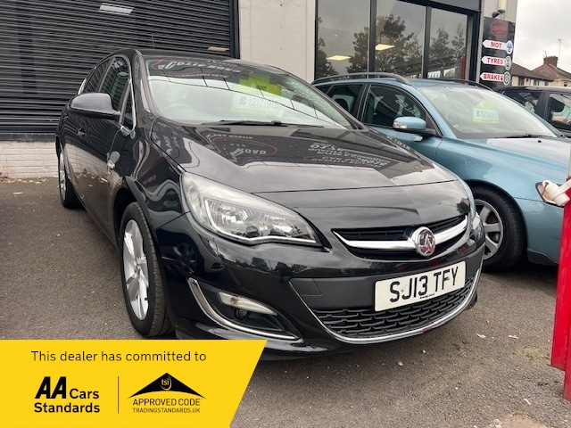 Used Vauxhall Astra 2013 for sale - 76197375: Photo 1