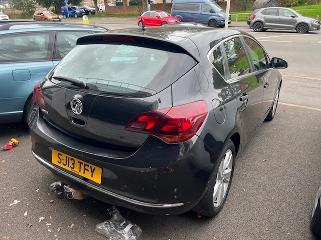 Used Vauxhall Astra 2013 for sale - 76197375: Photo 4