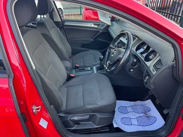 Used Volkswagen Golf 2014 for sale - 76924104: Photo 5