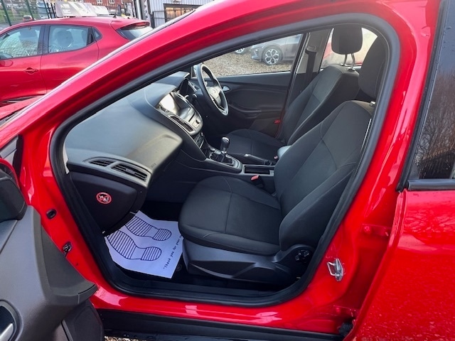 Used Ford Focus 2016 for sale - 76924105: Photo 6