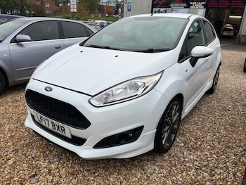 Used Ford Fiesta 2017 for sale - 76236375: Photo