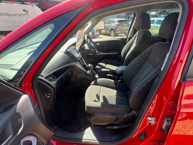 Used Vauxhall Zafira 2017 for sale - 77342420: Photo 6