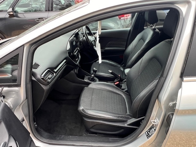 Used Ford Fiesta 2018 for sale - 76197371: Photo 6