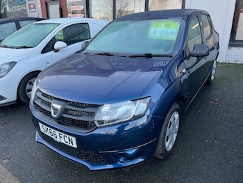 Used Dacia Sandero 2016 for sale - 76924118: Photo
