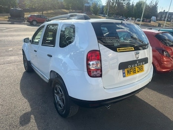 Used Dacia Duster 2018 for sale - 79346423: Photo