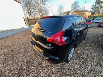 Used Peugeot 3008 2010 for sale - 76924099: Photo