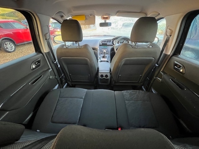 Used Peugeot 3008 2010 for sale - 76924099: Photo 8