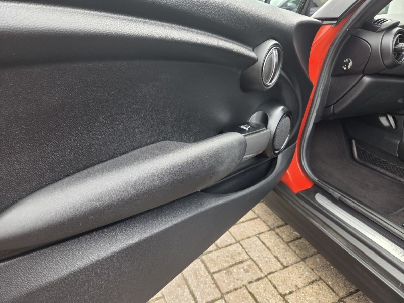 Used MINI Convertible 2018 for sale - 77903473: Photo 18