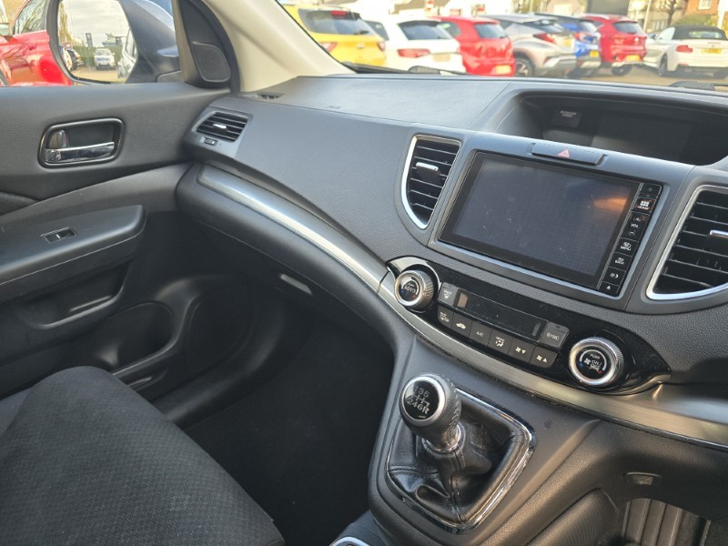 Used Honda CR-V 2018 for sale - 76981920: Photo 32