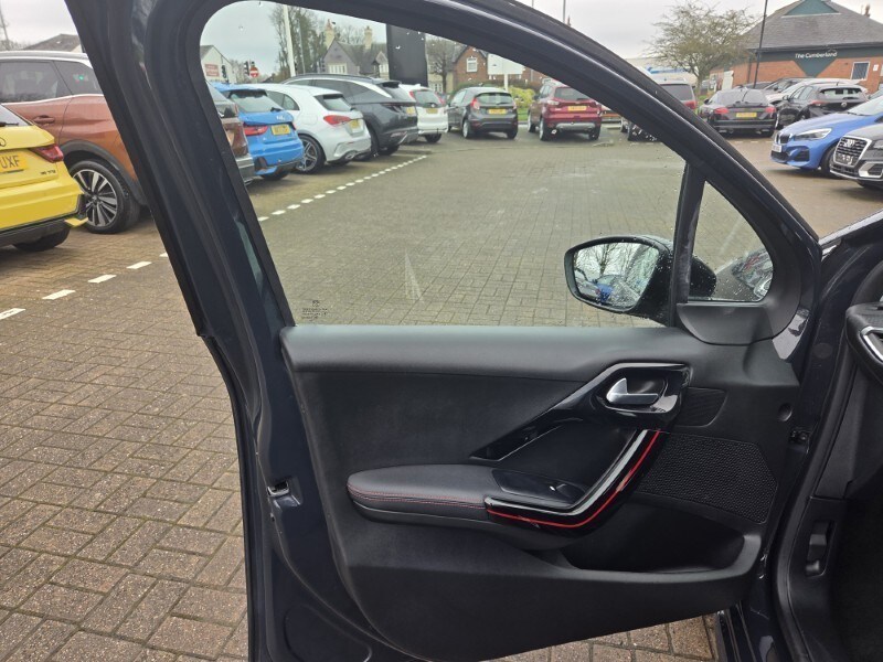 Used Peugeot 208 2019 for sale - 77848242: Photo 18