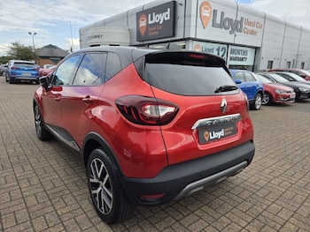 Used Renault Captur 2020 for sale - 79098302: Photo