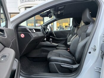 Used Renault Clio 2023 for sale - 77001333: Photo