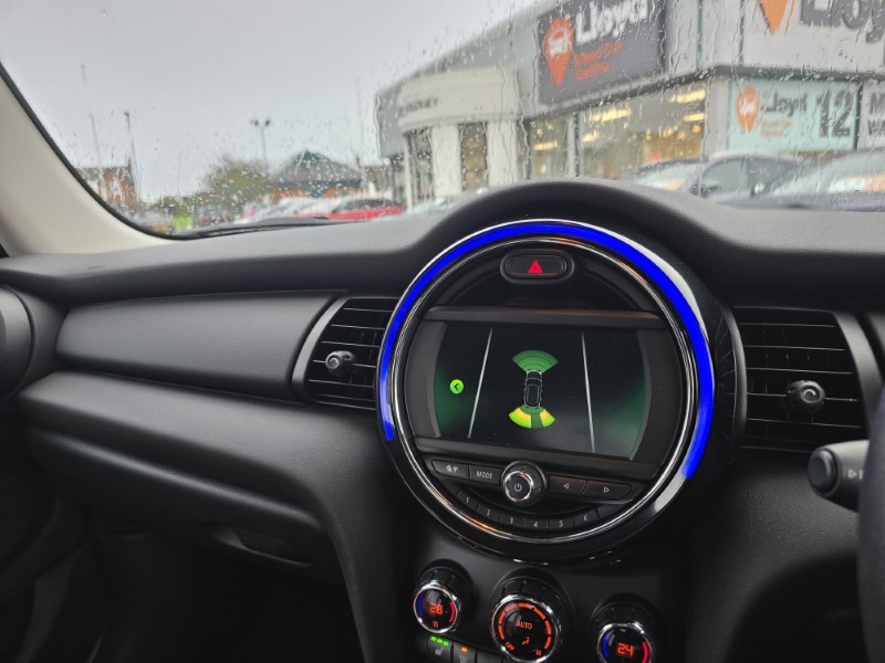 Used MINI Hatch 2018 for sale - 77195352: Photo 15