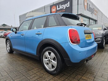Used MINI Hatch 2018 for sale - 77195352: Photo